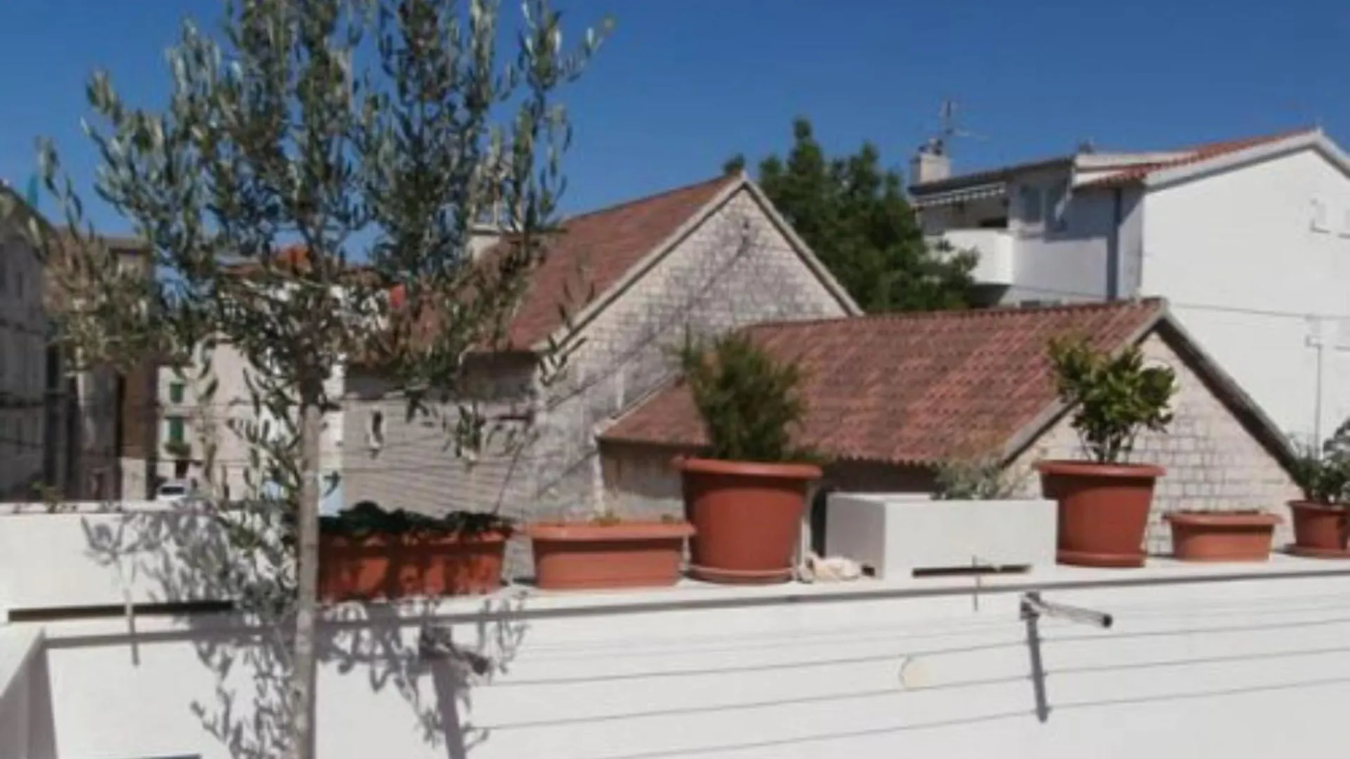 Klaudija'S Charming Apartments & Rooms Trogir